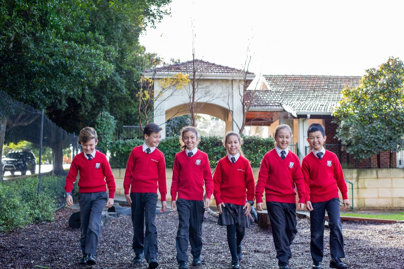 Students in custom school college wear uniforms